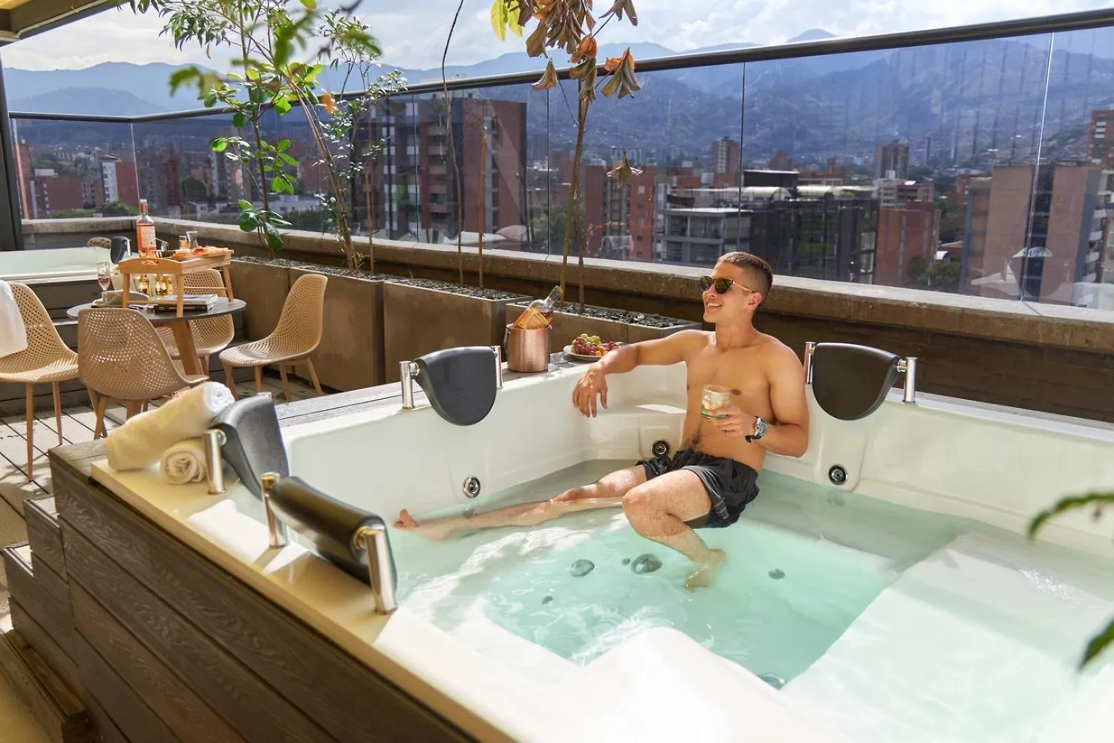 Stadio Aparta Rosa Negra Suite Medellín